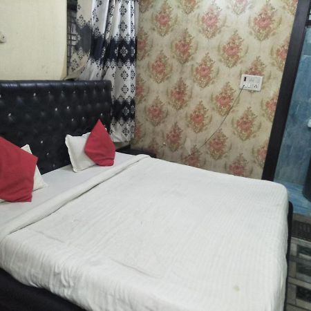 Allāhābād Junction Hotel Shiv Mahima Inn By Wb Inn מראה חיצוני תמונה