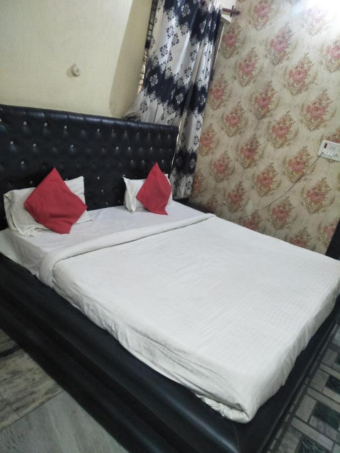 Allāhābād Junction Hotel Shiv Mahima Inn By Wb Inn מראה חיצוני תמונה