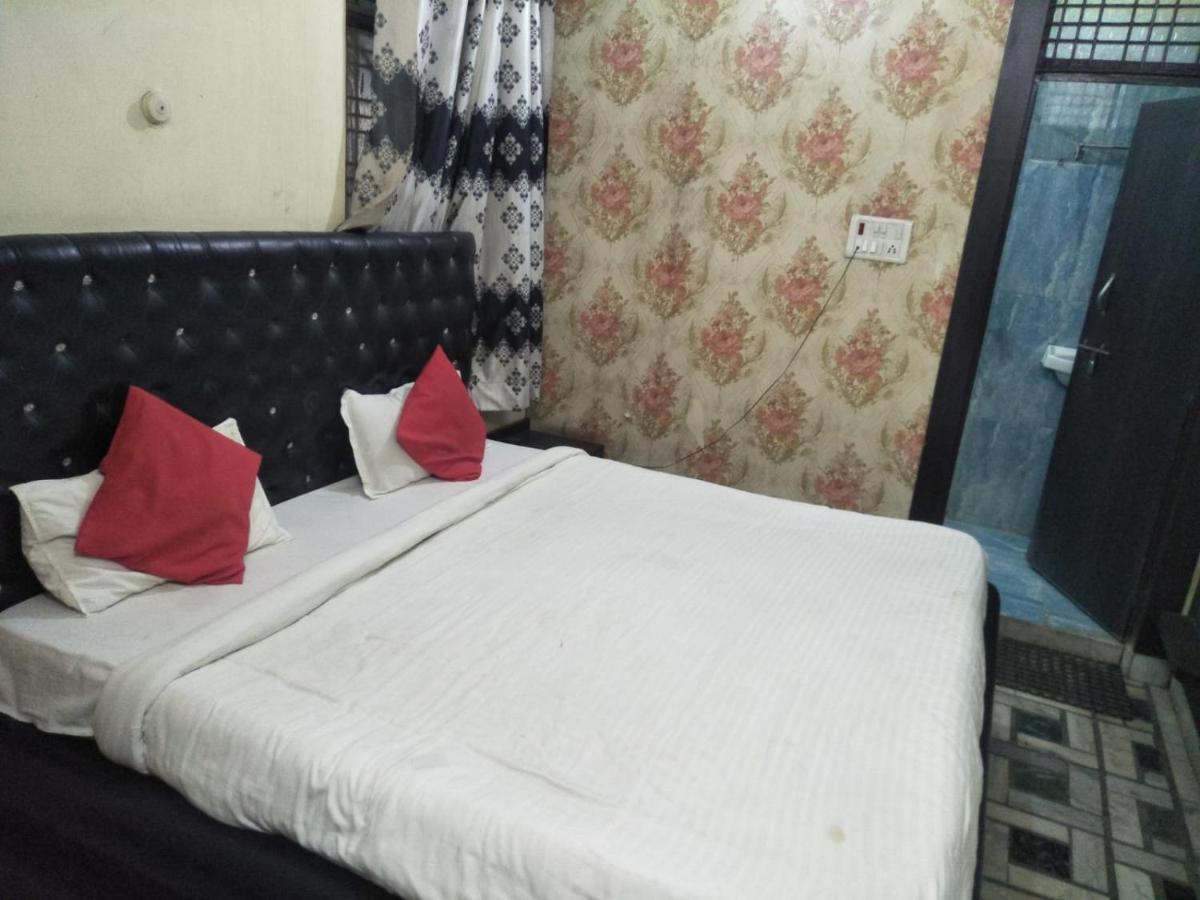 Allāhābād Junction Hotel Shiv Mahima Inn By Wb Inn מראה חיצוני תמונה